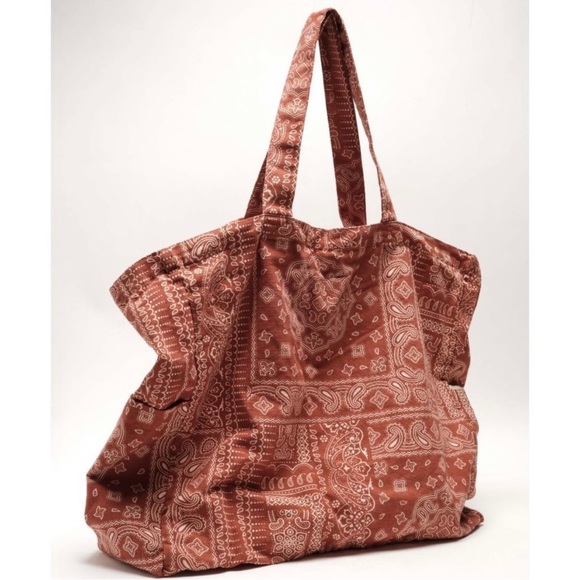đĽNWT Free PeopleđĽ Organic Veg Dyed 
Printed Tote Bandana MSRP $68 - Picture 4 of 5